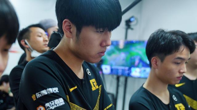 虽然他在技 虽然他在技