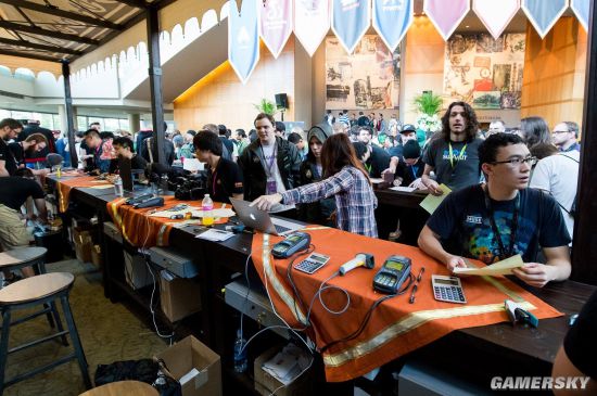 惊悚元素被 惊悚元素被